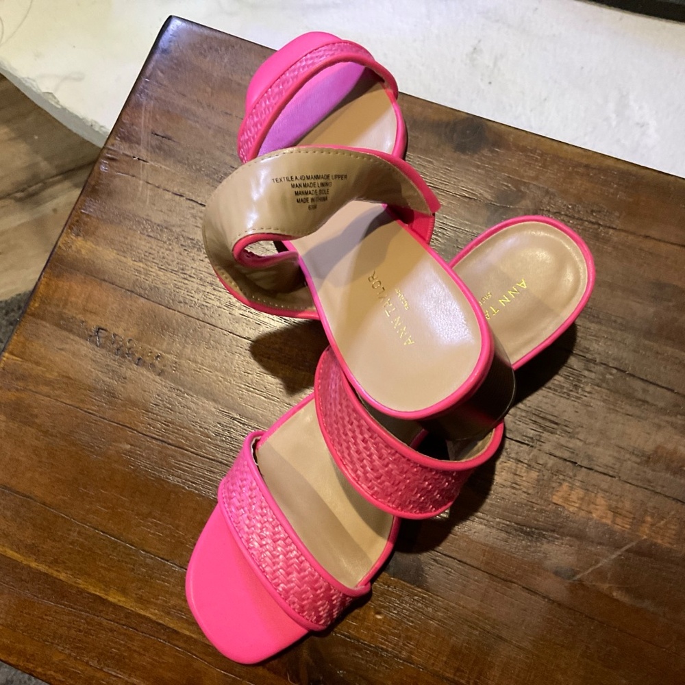 Ann Tylor Women Saladals two straps Slip On Sandals pink Size 6.5-7 - Picture 5 of 6